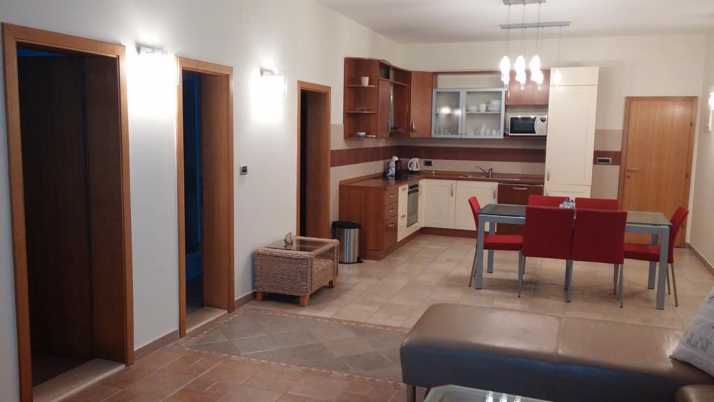 Apartments On Gorana Pavlova 24 Sutivan Eksteriør billede